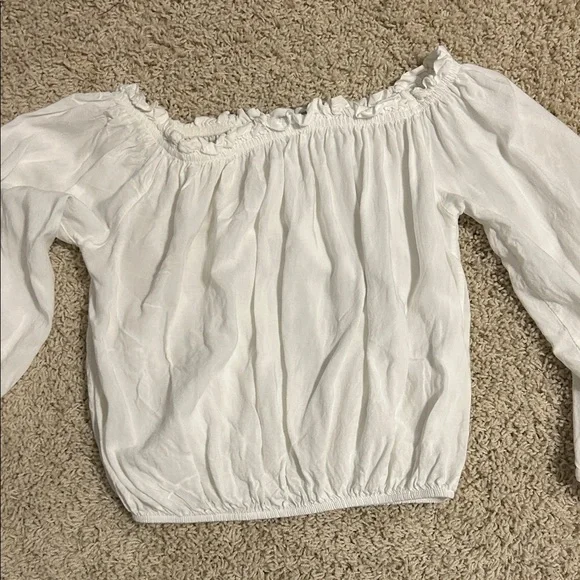 Brandy Melville Off-Shoulder Blouse in White - Picture 3 of 3